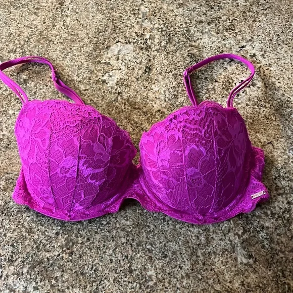 Victoria secret Pink lace push-up bras 2pc. Lot 32D - Picture 6 of 9